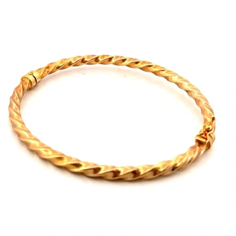 Chapelle 9K Yellow Gold Twisted Hinged Vintage Bracelet 6.75